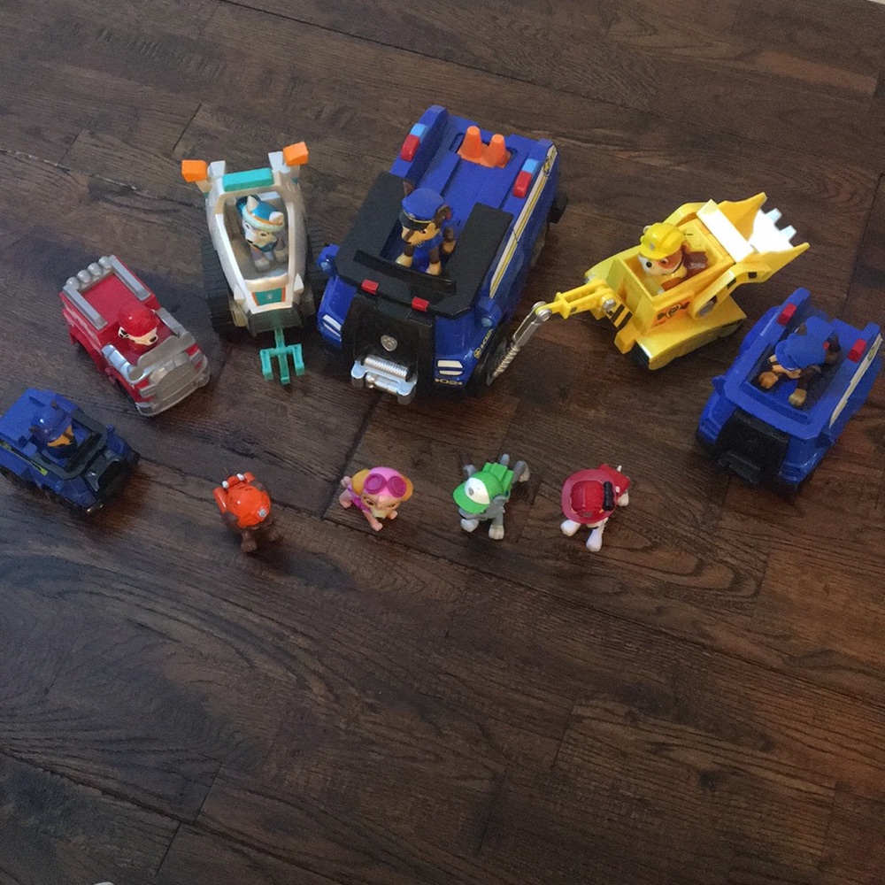 PAW Patrol Action Figures & Cars (15pc)